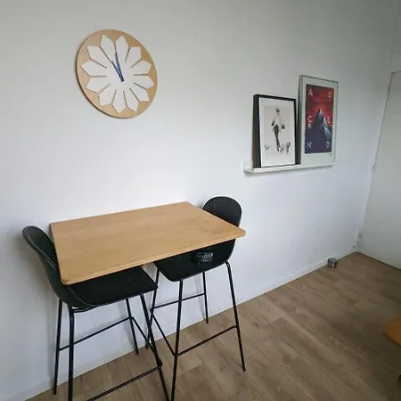 Maisonnette Avec Petite Cour Bordeaux