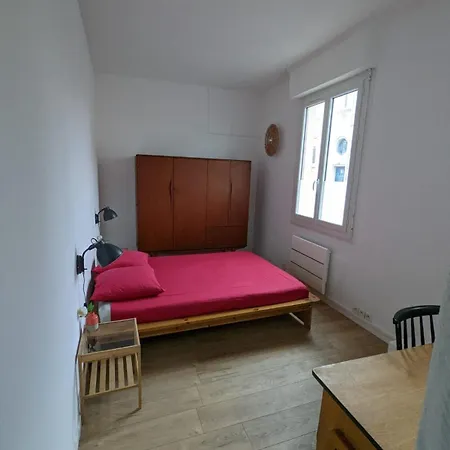 Maisonnette Avec Petite Cour Сasa de vacaciones Burdeos