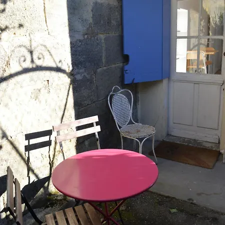 Little House With Small Courtyard Bordeaux