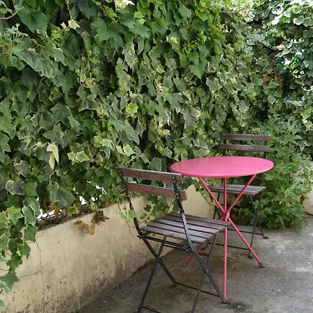 Little House With Small Courtyard Holiday home Bordeaux