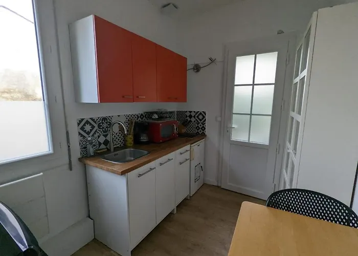 Maisonnette Avec Petite Cour Bordeaux