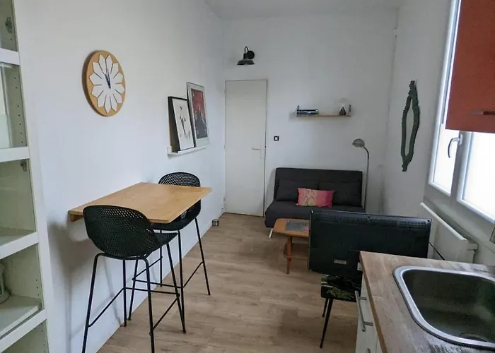 Maisonnette Avec Petite Cour Dom wakacyjny *