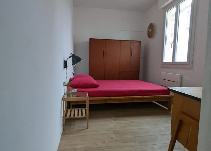 Maisonnette Avec Petite Cour * Bordeaux