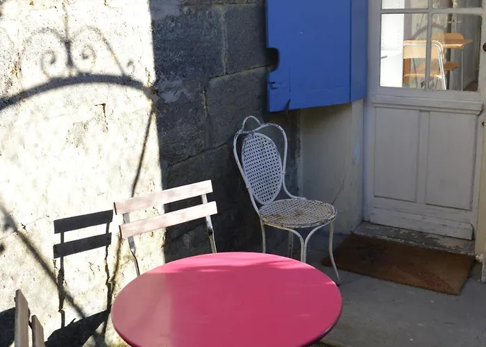 Maisonnette Avec Petite Cour Bordeaux